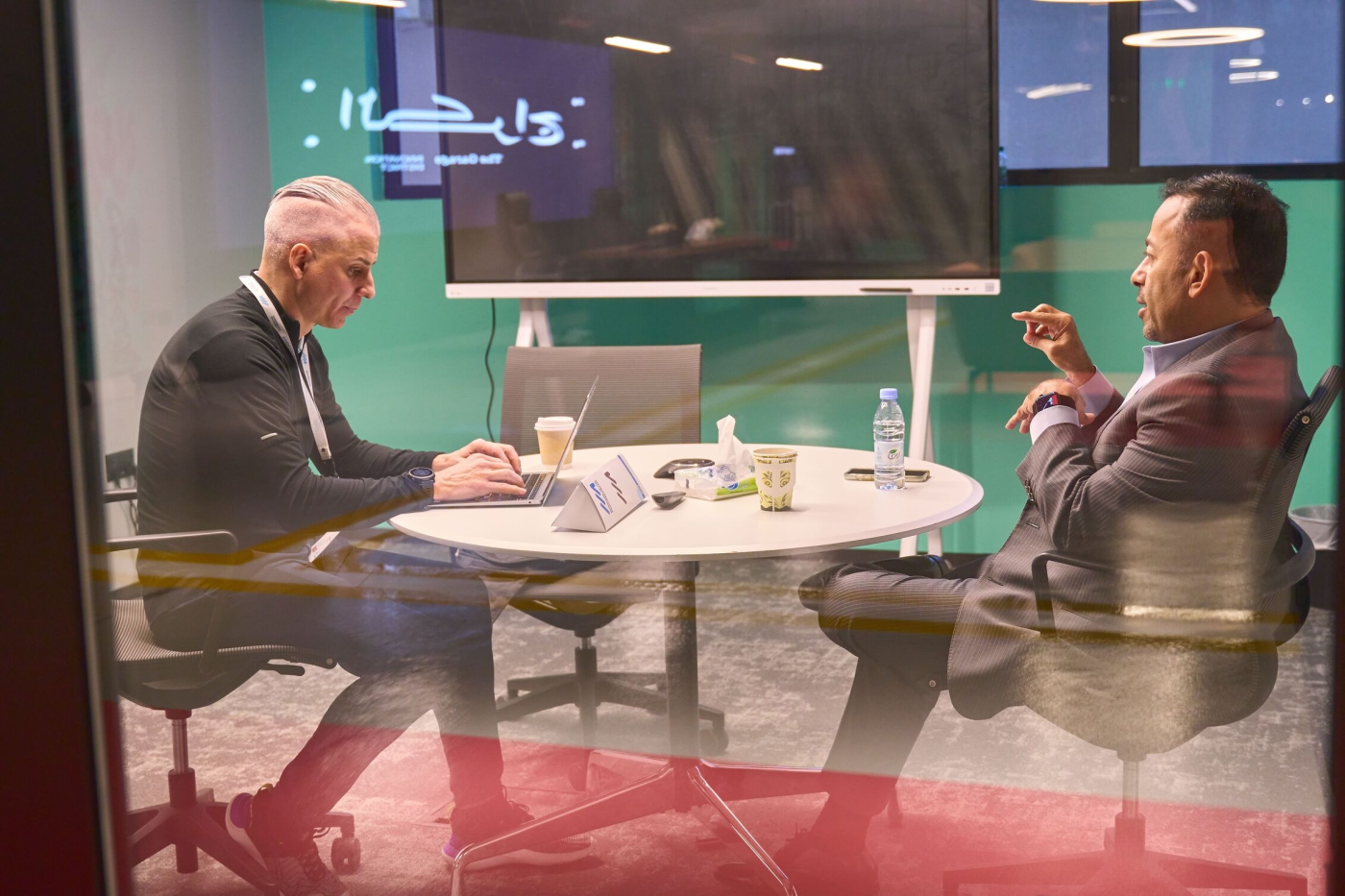 STRATEGIC CONNECTIONS - Key reason to attend the Annual Investors Congress STRATEGIC CONNECTIONS - Investment congress service feature